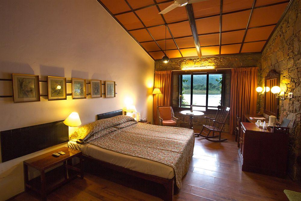 ศิกรบดี โฮเต็ล ไพรเวต ลิมิเต็ด Hotel อุเดเปอร์ ภายนอก รูปภาพ